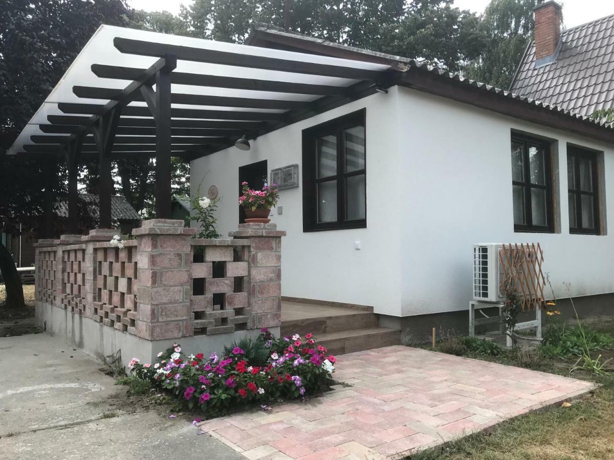 Aranypart Apartmanhazak Tiszakécske 외부 사진